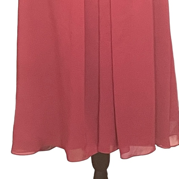 AW.Bridal red pleated bodice dress, open back, size 20 - Picture 4 of 7